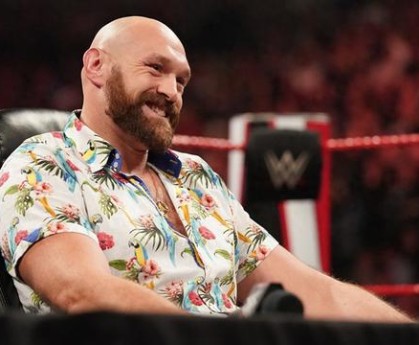 年龄磨平锋芒，自信悄然褪色：富里的复出试水，藏着拳王的退路|泰森·富里|拳坛|奥列克桑德尔·乌西克|泰森|马隆_新浪体育_新浪新闻