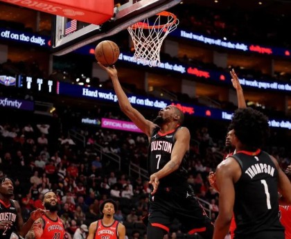 星空体育官方入口-火箭登顶西部前三！勇士彻底崩盘 太阳快船各有归宿 最新排名出炉