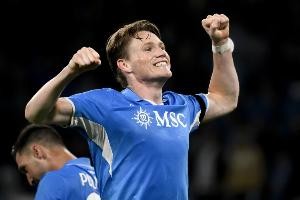 意媒：麦克托米奈缺席那不勒斯热身赛，因肌肉疲劳&amp;只是预防措施