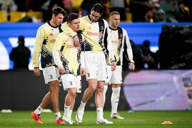 1735951276617052219.jpg 2192291601-612x612.jpg