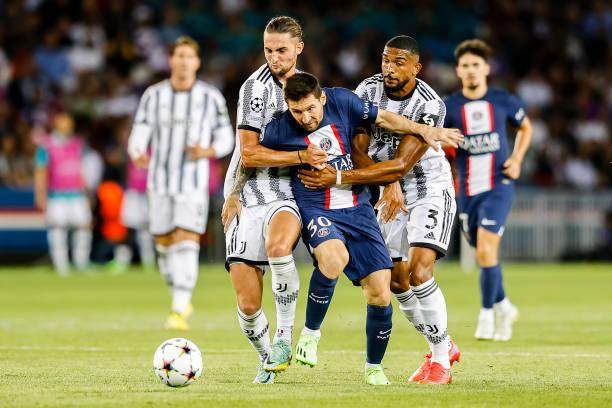 1662508204606032352.jpg 1242998672-612x612.jpg